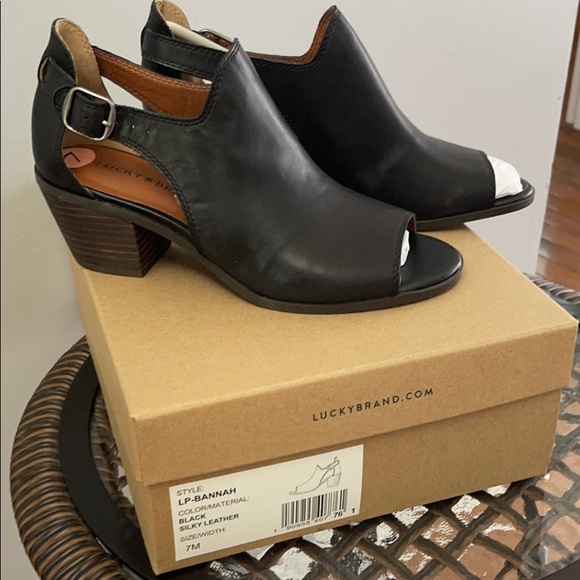 Shoes - Picture 2 of 4